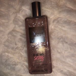 Victoria’s Secret Crush Eau So Sexy Glitter Mist